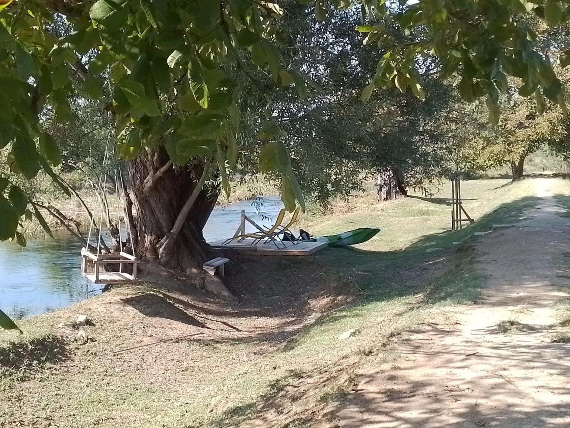 Glamping House Two Rivers Ljubuški 外观 照片